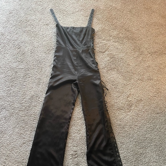 Meshki Celina Lace up Jumpsuit - Picture 5 of 7